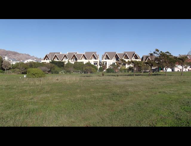 8,524M² VACANT LAND FOR SALE IN WHISPERING PINES